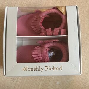 Freshly Picked Pink Moccasins - baby size 5 - NWT